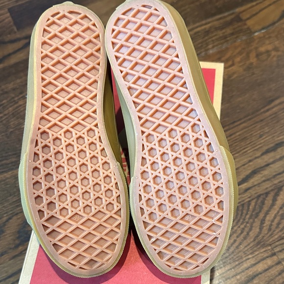 Vans Kids High-Top Sneakers - Light Gray and Tan - Picture 3 of 4